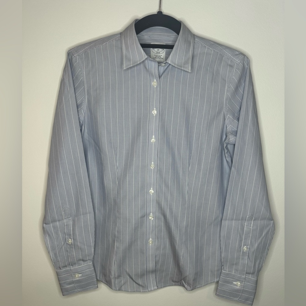 Brooks Brothers 346 Woman’s button up shirt cotton non-iron petite fitted co…